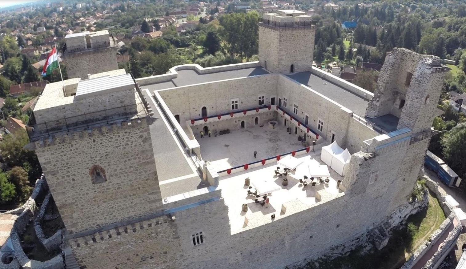 Smart Szallas Apartman Miskolc Esterno foto